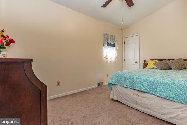 1033 GALBREATH AVE, Upper Chichester Twp, PA 19061