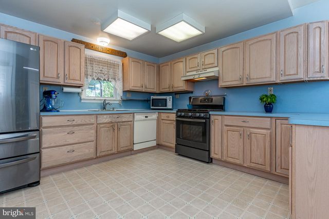 1033 GALBREATH AVE, Upper Chichester Twp, PA 19061