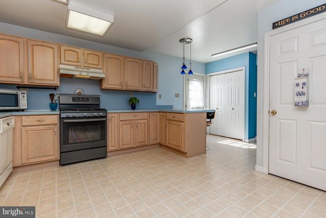 1033 GALBREATH AVE, Upper Chichester Twp, PA 19061
