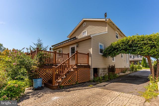 1033 GALBREATH AVE, Upper Chichester Twp, PA 19061