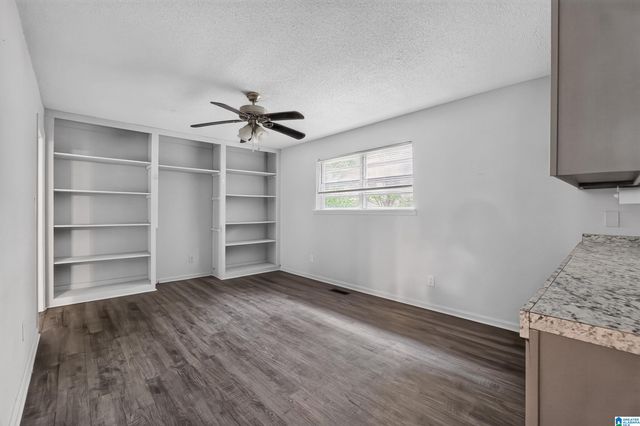 432 15TH LANE NW, Center Point, AL 35215