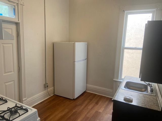 306 Walter Street SE Apt 2, Albuquerque, NM 87102