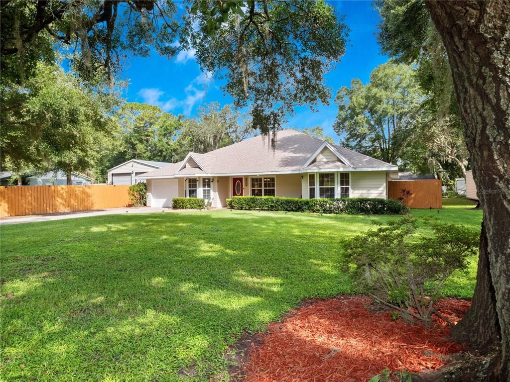 25731 LIDO AVE, Sorrento, FL 32776