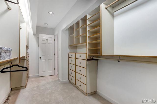 303 N Meramec Avenue 202, Clayton, MO 63105