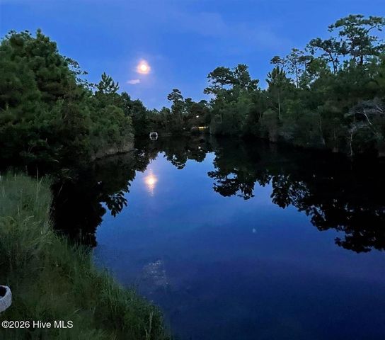 4221 Skeffington Court, Southport, NC 28461