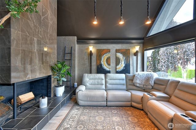 1504 E Lakeshore Drive, Lake Stevens, WA 98258