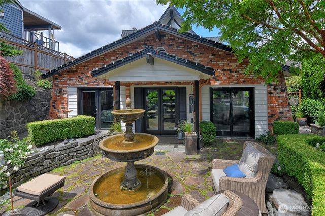 1504 E Lakeshore Drive, Lake Stevens, WA 98258