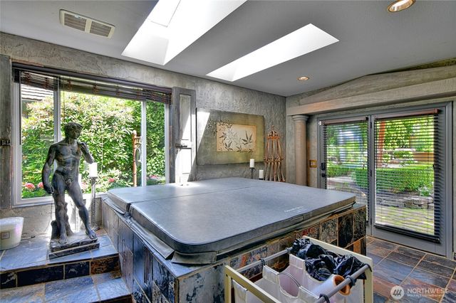1504 E Lakeshore Drive, Lake Stevens, WA 98258