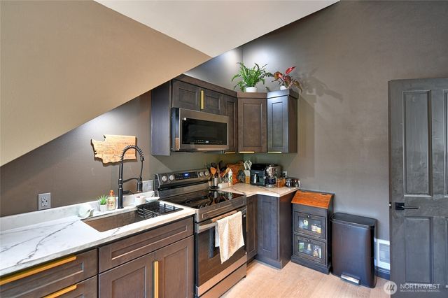 1504 E Lakeshore Drive, Lake Stevens, WA 98258