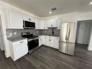 821 NW 20th Avenue 821, Miami, FL 33125