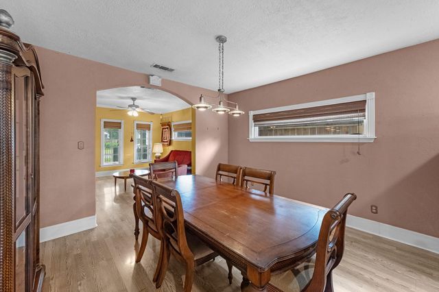 912 Robbie Street, Houston, TX 77009