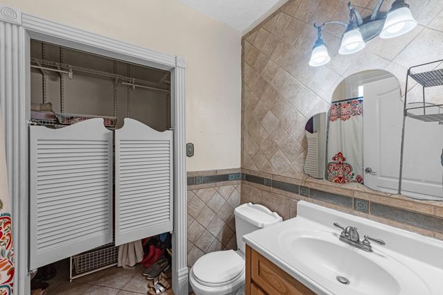 912 Robbie Street, Houston, TX 77009
