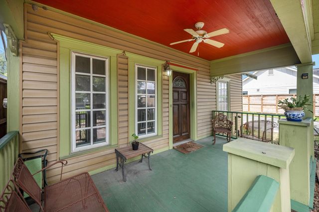 912 Robbie Street, Houston, TX 77009