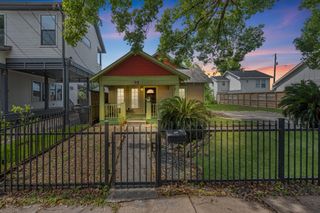 912 Robbie Street, Houston, TX 77009