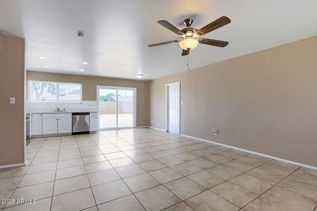 4526 E BURGESS Lane, Phoenix, AZ 85042