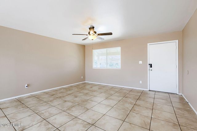 4526 E BURGESS Lane, Phoenix, AZ 85042