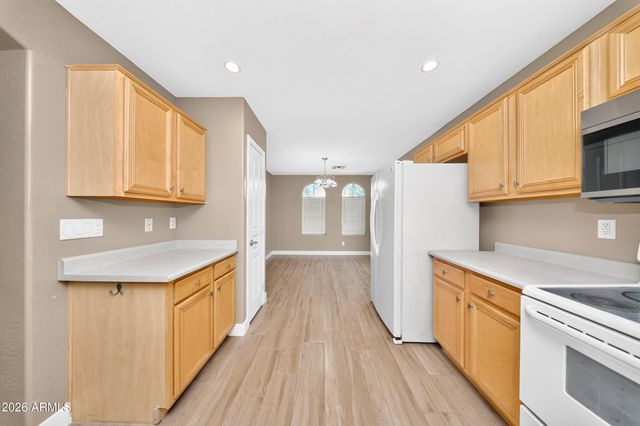 6632 S 18TH Drive, Phoenix, AZ 85041