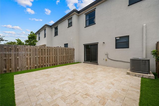 13388 SW 286th St, Homestead, FL 33033