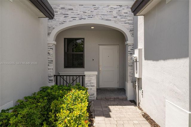 13388 SW 286th St, Homestead, FL 33033