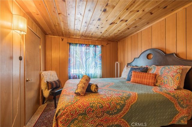 620 W Aeroplane Boulevard, Big Bear City, CA 92314