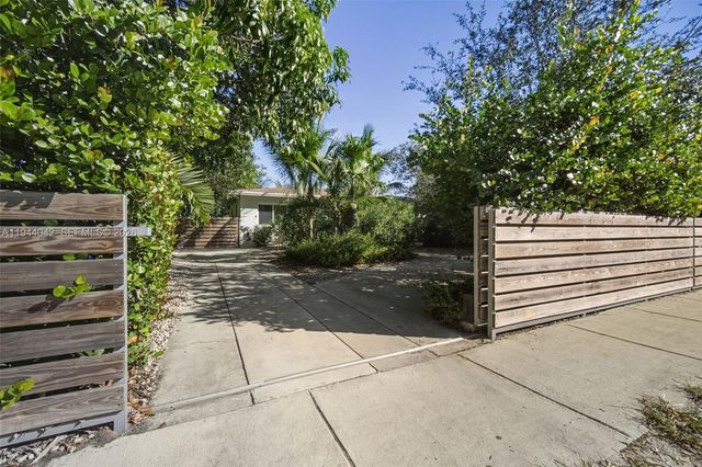 16101 NE 8th Ave, North Miami Beach, FL 33162