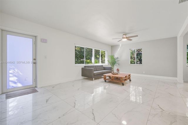 16101 NE 8th Ave, North Miami Beach, FL 33162