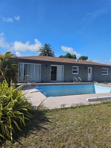 11 GOLFVIEW ROAD, Rotonda West, FL 33947