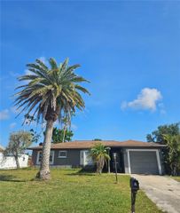 11 GOLFVIEW ROAD, Rotonda West, FL 33947