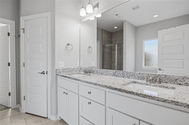 5786 Cane Hill Drive, Fayetteville, AR 72704
