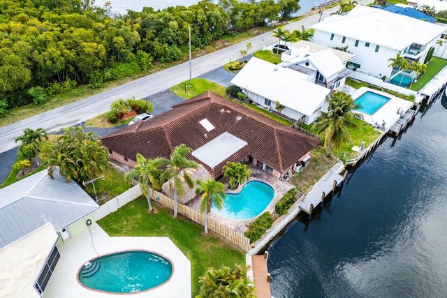 3163 NE 8th Avenue, Boca Raton, FL 33431