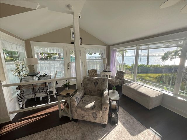 202 FAIRMONT STREET, Clearwater, FL 33755