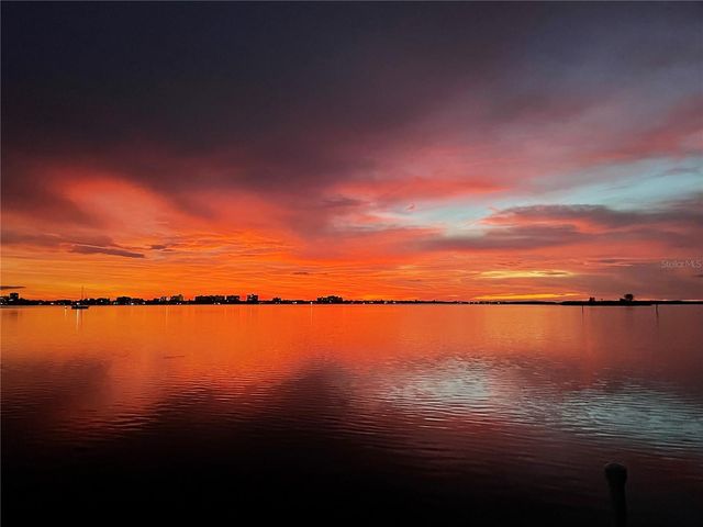 202 FAIRMONT STREET, Clearwater, FL 33755