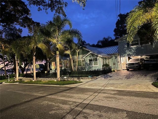 202 FAIRMONT STREET, Clearwater, FL 33755