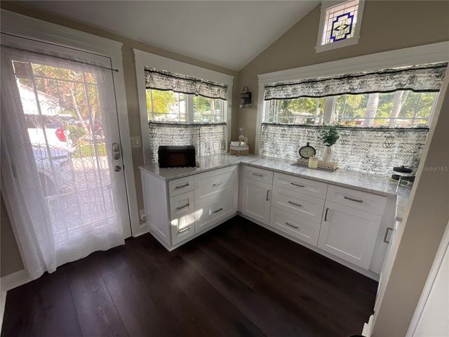 202 FAIRMONT STREET, Clearwater, FL 33755