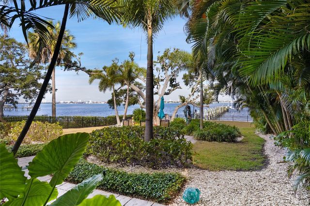 202 FAIRMONT STREET, Clearwater, FL 33755