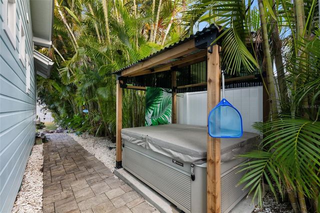 202 FAIRMONT STREET, Clearwater, FL 33755