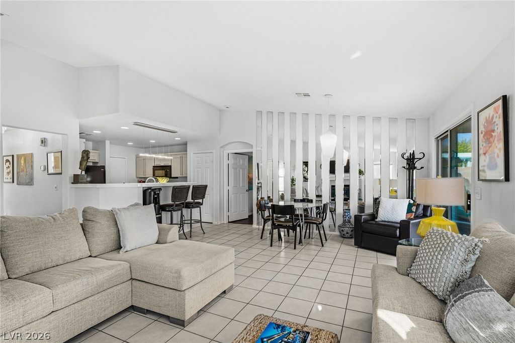 1472 Creslow Court 101, Las Vegas, NV 89102 — photo 2