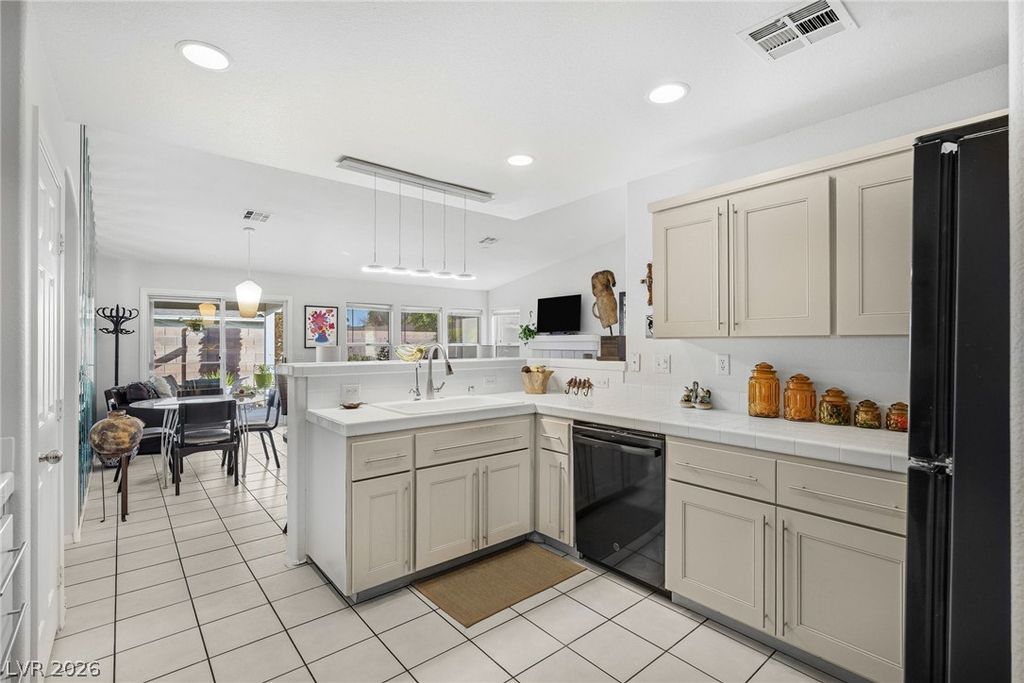1472 Creslow Court 101, Las Vegas, NV 89102 — photo 3