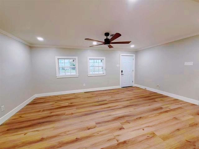 4025 Louisiana Ave, Lake Charles, LA 70607