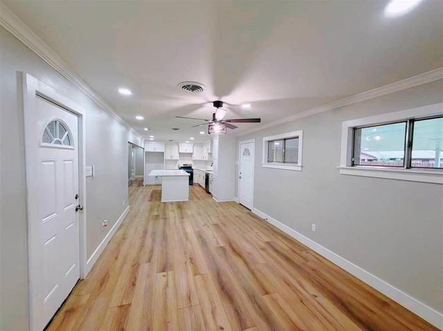 4025 Louisiana Ave, Lake Charles, LA 70607