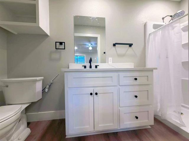 4025 Louisiana Ave, Lake Charles, LA 70607