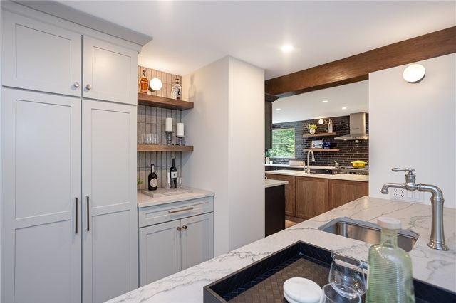 30 Standish Road, Jamestown, RI 02835