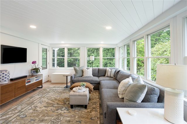 30 Standish Road, Jamestown, RI 02835