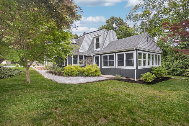 30 Standish Road, Jamestown, RI 02835