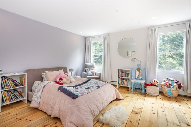 30 Standish Road, Jamestown, RI 02835