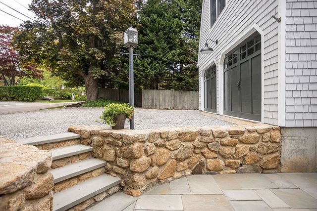 30 Standish Road, Jamestown, RI 02835