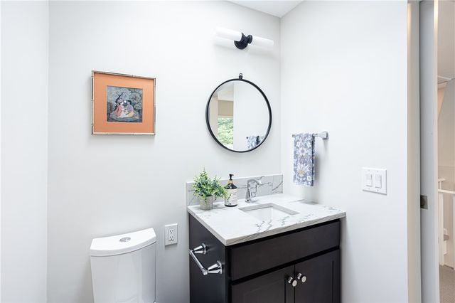 30 Standish Road, Jamestown, RI 02835