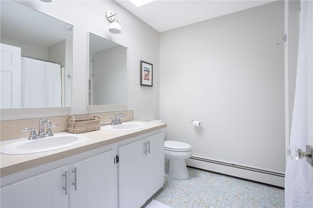 30 Standish Road, Jamestown, RI 02835