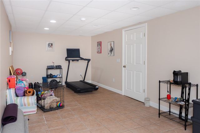 30 Standish Road, Jamestown, RI 02835
