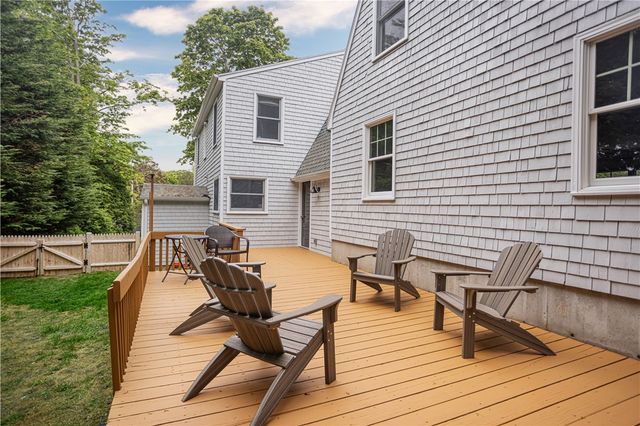 30 Standish Road, Jamestown, RI 02835